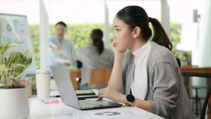 Employer deciding between workplace mediation and a workplace investigation